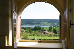 Vue sur le lac de Saint Point - © Cyberiance